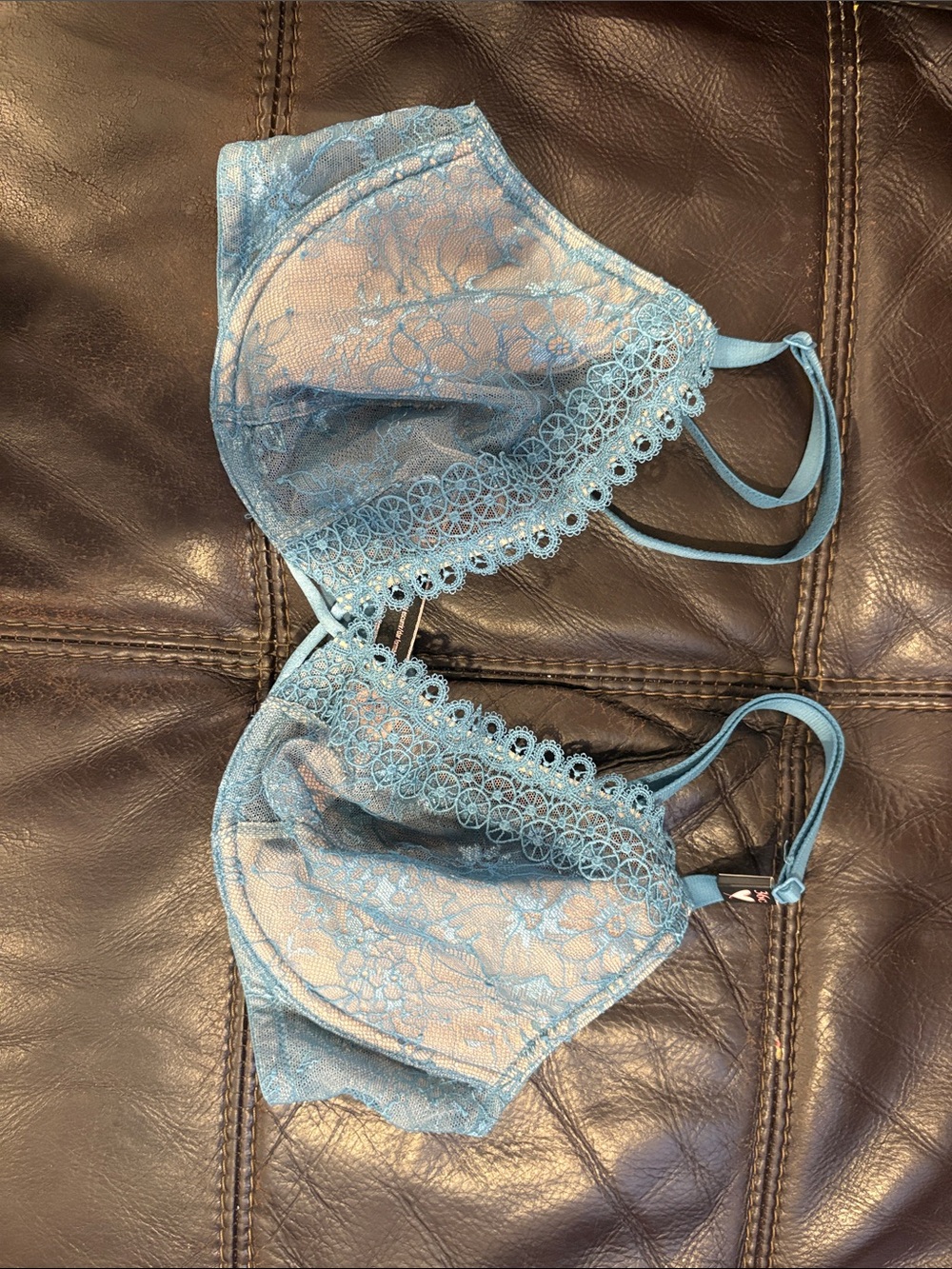 Victoria's Secret Light Blue Lace Underwire Bra